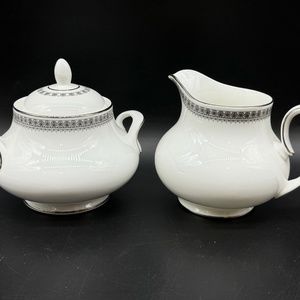 Royal Doulton Ravenswood Covered Sugar Bowl Creamer Set Bone China England